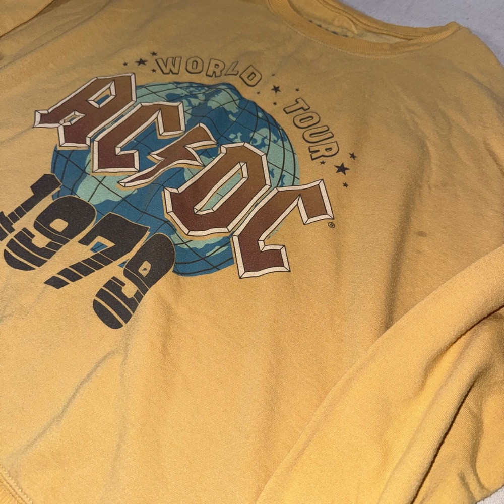 AC/DC World Tour 1979 Graphic Sweatshirt Mustard Yellow XL Pullover Band Tee